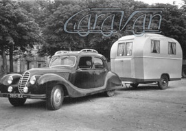traction-1949-et-caravane-1953-andre-morin.jpg